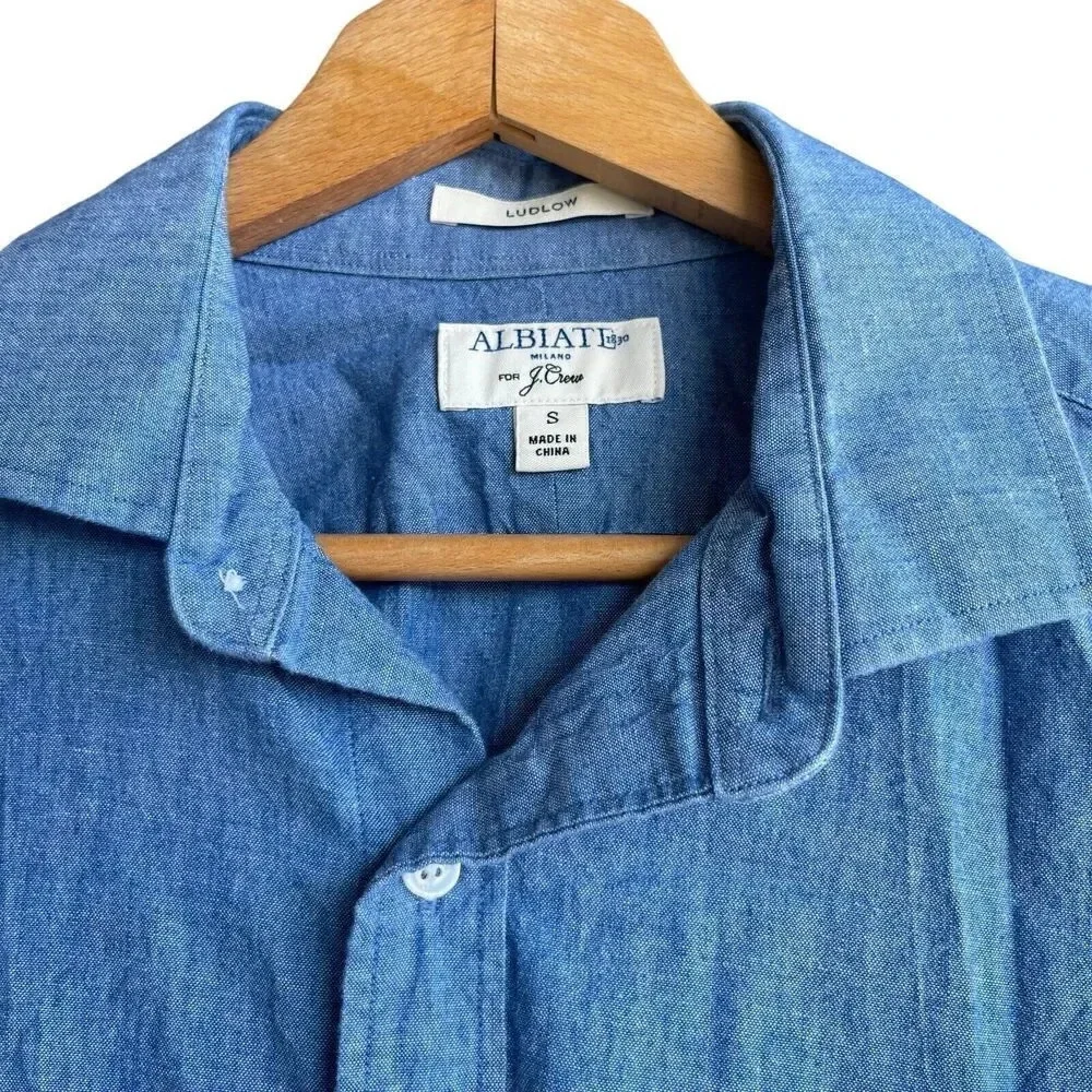 J.Crew Ludlow Albiate Men’s Chambray Shirt Size Small Button Blue Long Sleeve